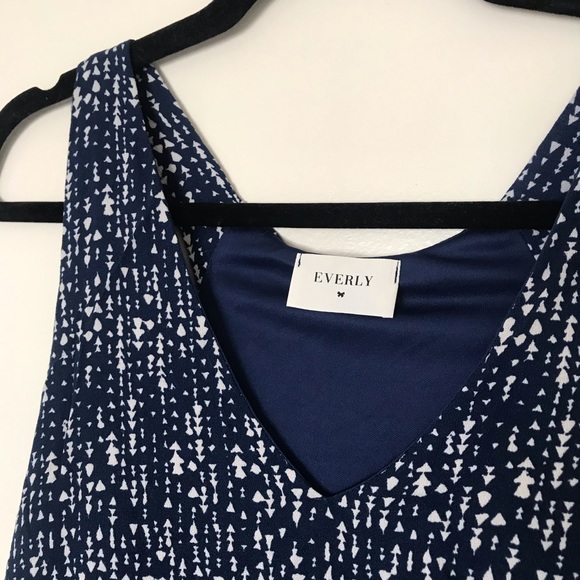 Patterned Work Top - Picture 2 of 3